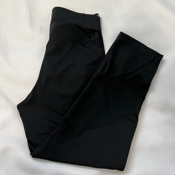 Nike Pro Black Cropped Yoga Pants - Picture 6 of 6